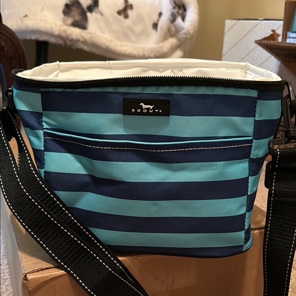 Scout Striped Insulated Lunch Bag - Picture 4 of 5